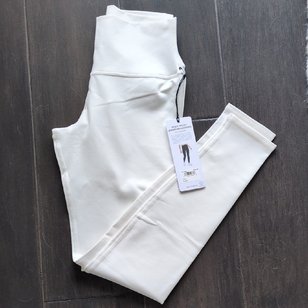 ALO Yoga Ivory Leggings sz M NWT